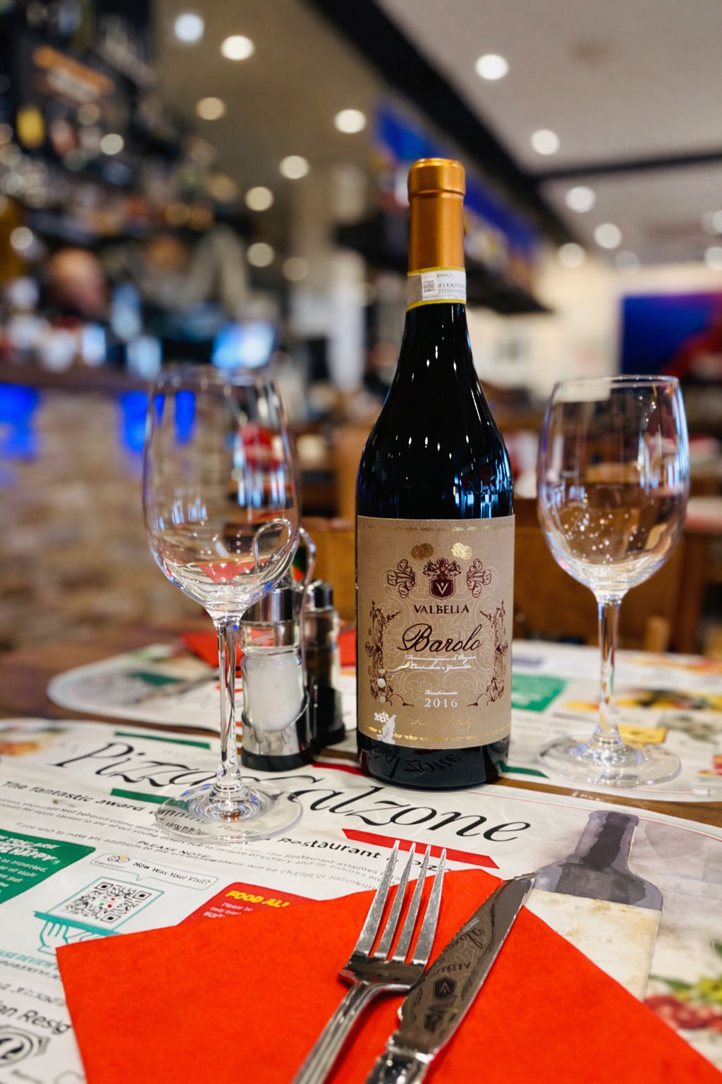 Pizza Calzone drinks